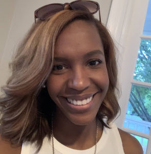 Meet your Posher, Candace